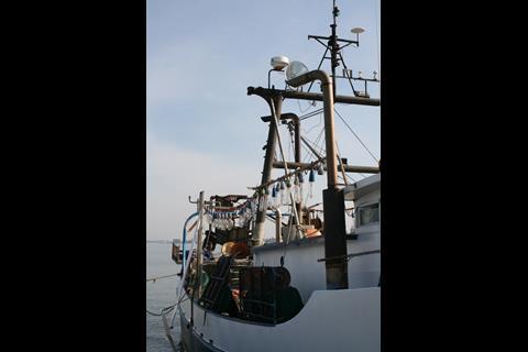 Squid jigging gear © AFMA